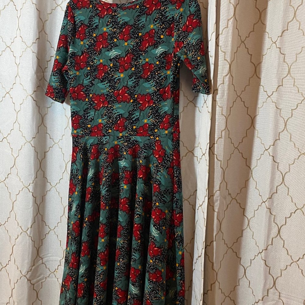 Dress - Picture 2 of 3